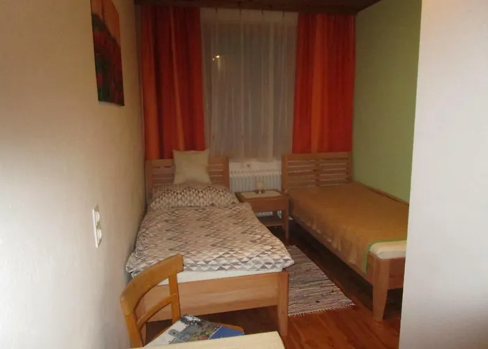 Dorfwirtshaus Rauch ゲストハウス Eschabruck